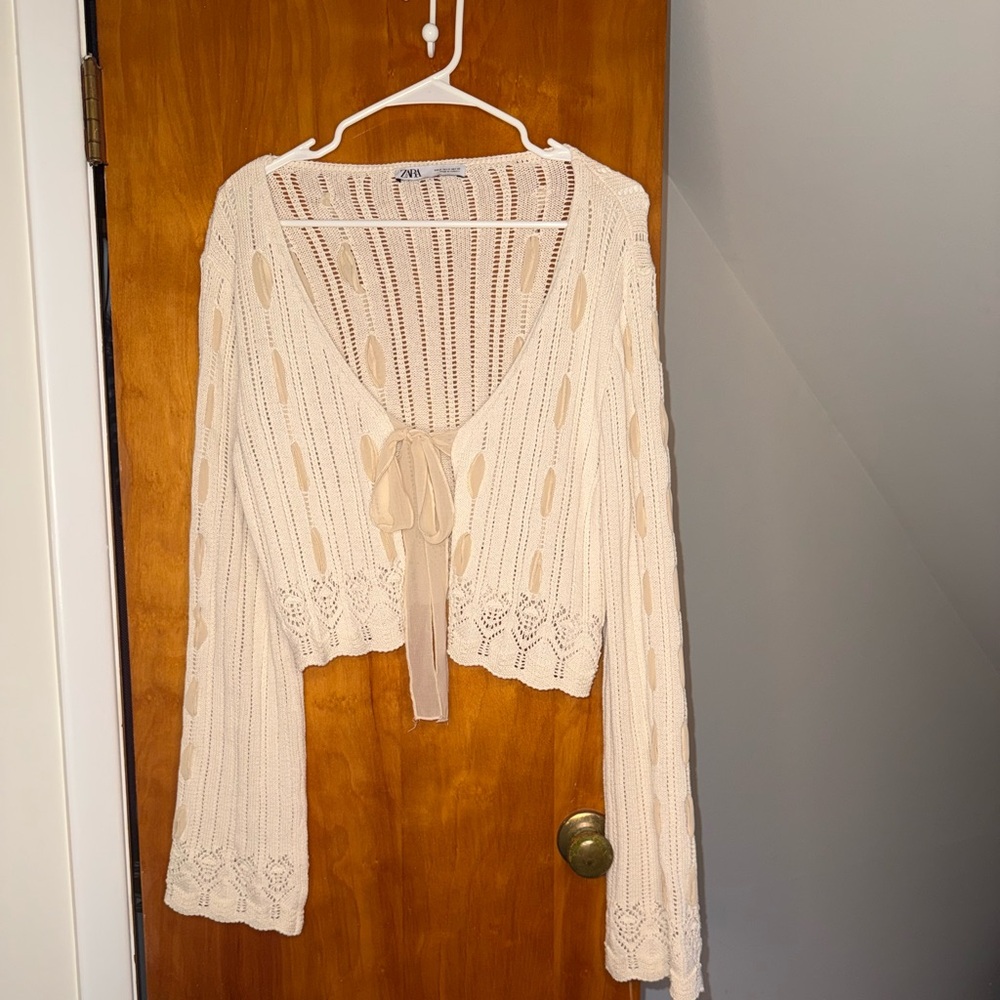 Zara Off-White Knit Sweater